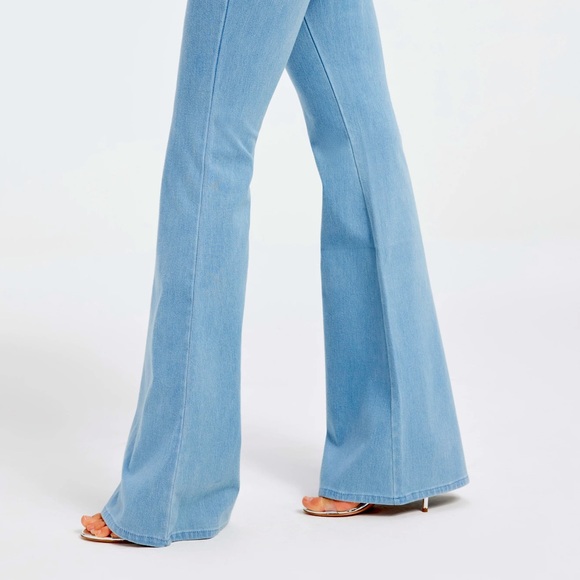 Good American Pull-on Flare Soft Sculpt Light Blue / Indigo Jean - Picture 1 of 5